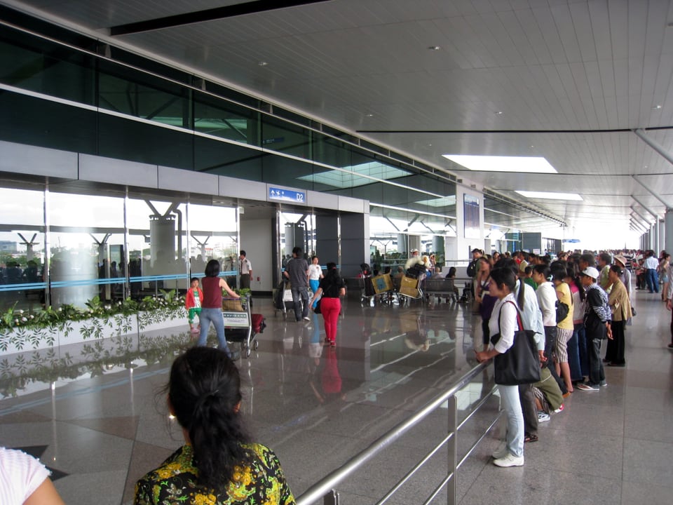 Retail area in Ho Chi Minh City Terminal 2